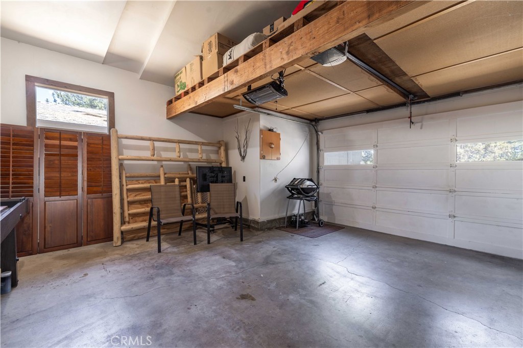 1157 Anita Property Photo 28