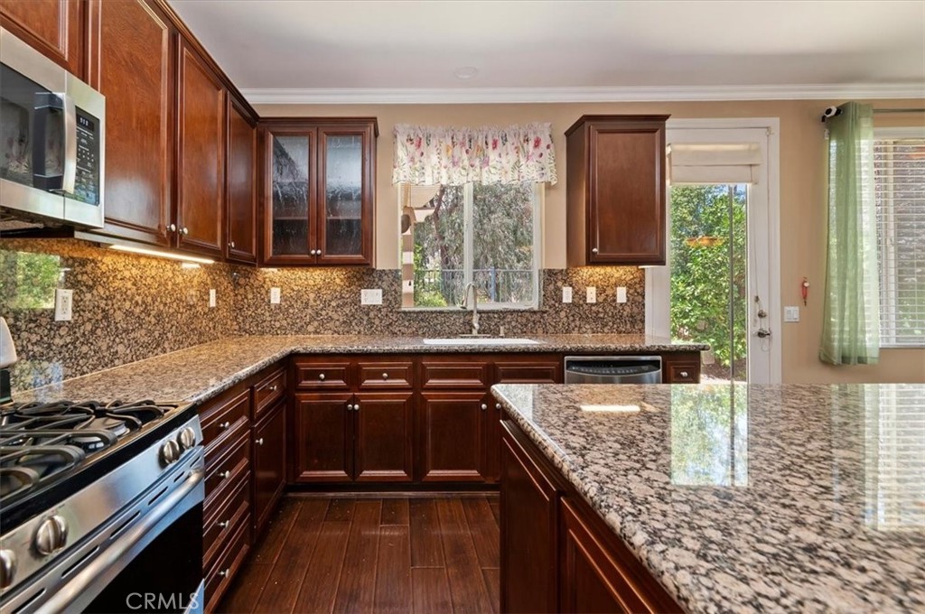 7732 Dutra Property Photo 14