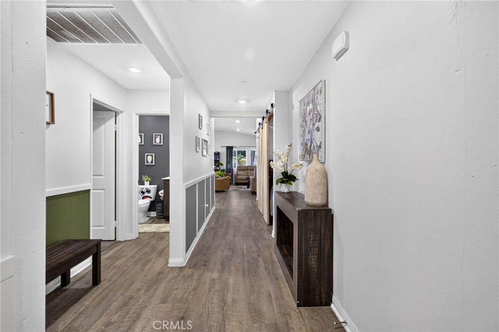 693 Rose Thorn Property Photo 10