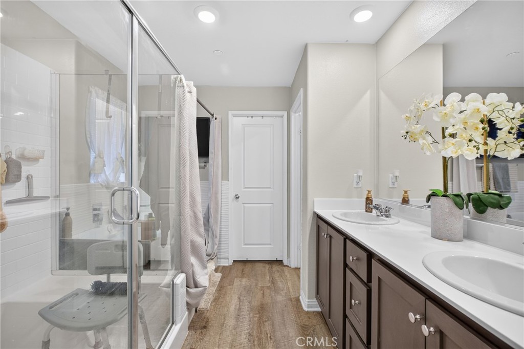 693 Rose Thorn Property Photo 21