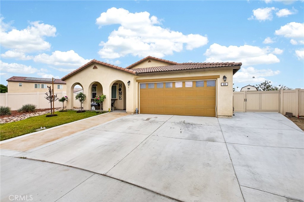 693 Rose Thorn Property Photo 33