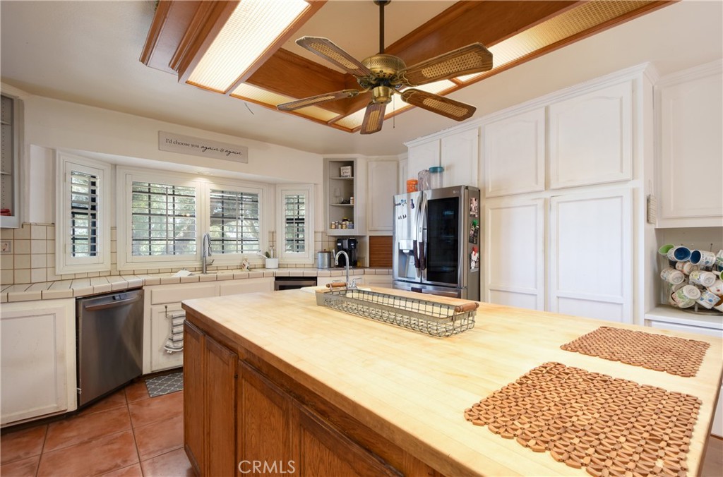 1529 Olive Property Photo 10