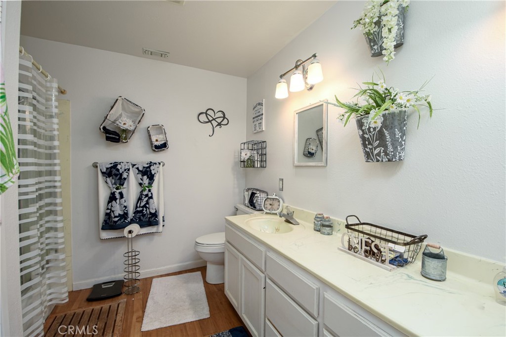 1529 Olive Property Photo 22