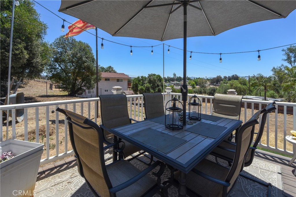 1529 Olive Property Photo 32