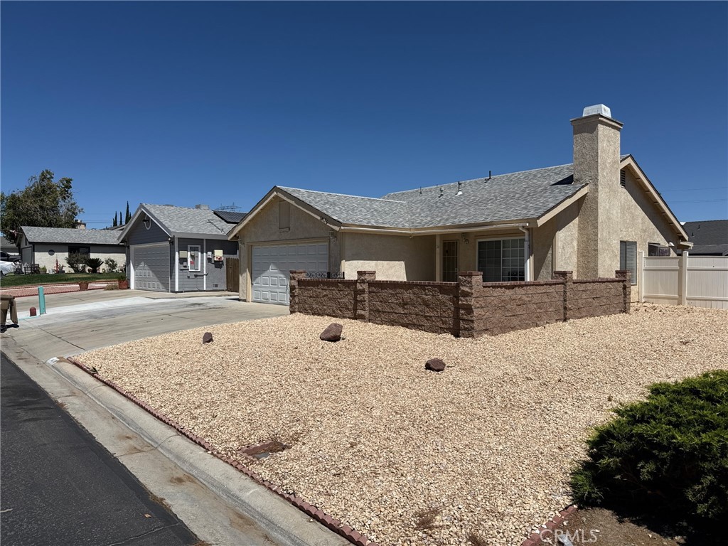 14176 Poplar Property Photo 1