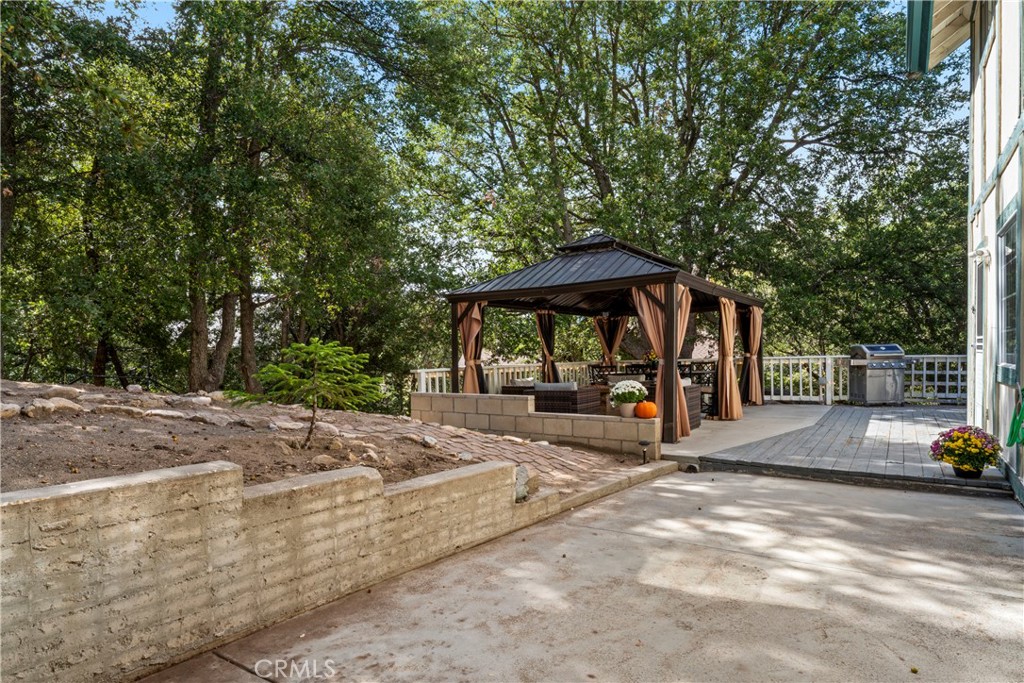 955 Teakwood Drive Property Photo 15