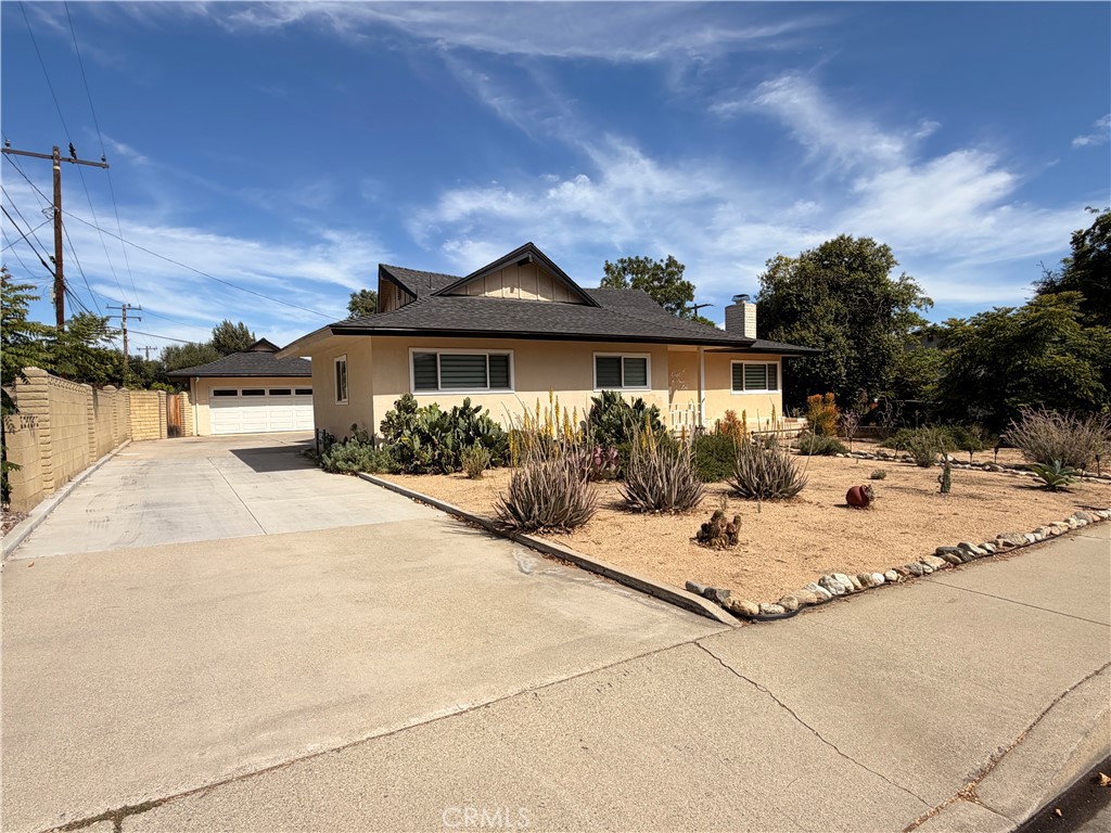 840 Northwestern Property Photo 3