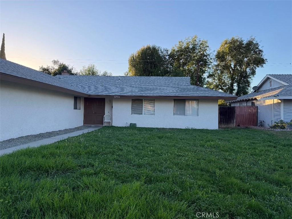 10959 Collett Property Photo 1