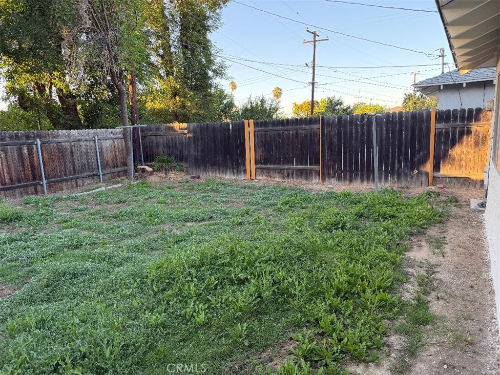 10959 Collett Property Photo 4