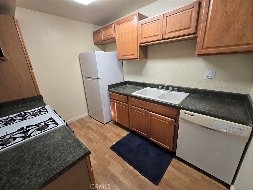 4809 Jackson Street A Property Photo 4