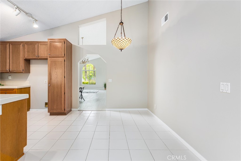 680 Indian Wells Road Property Photo 9