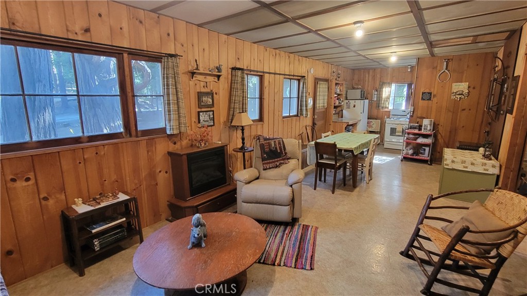 23821 Inspiration Property Photo 5