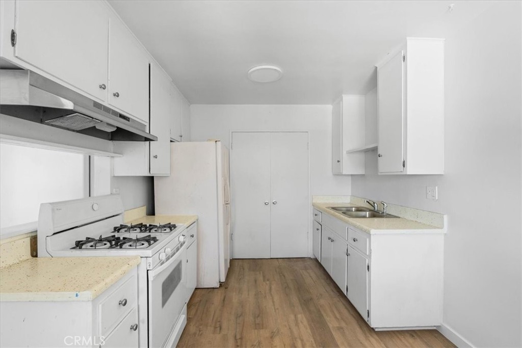 5351 Maitland Ave., Unit 3 Street Property Photo 12