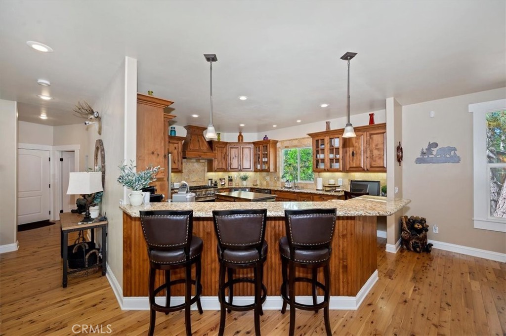 1036 Sandalwood Property Photo 9