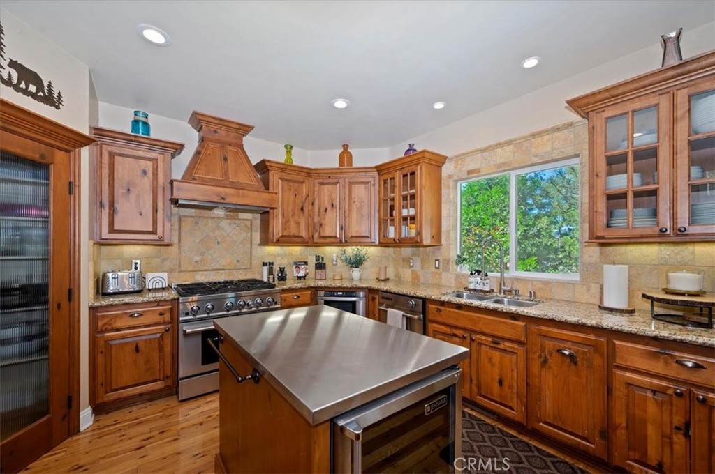 1036 Sandalwood Property Photo 13