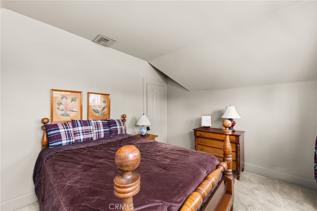 711 Chestnut Property Photo 31