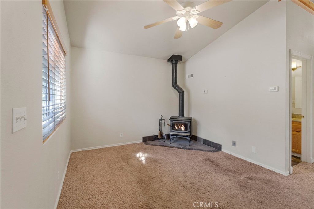 32715 Willow Property Photo 4