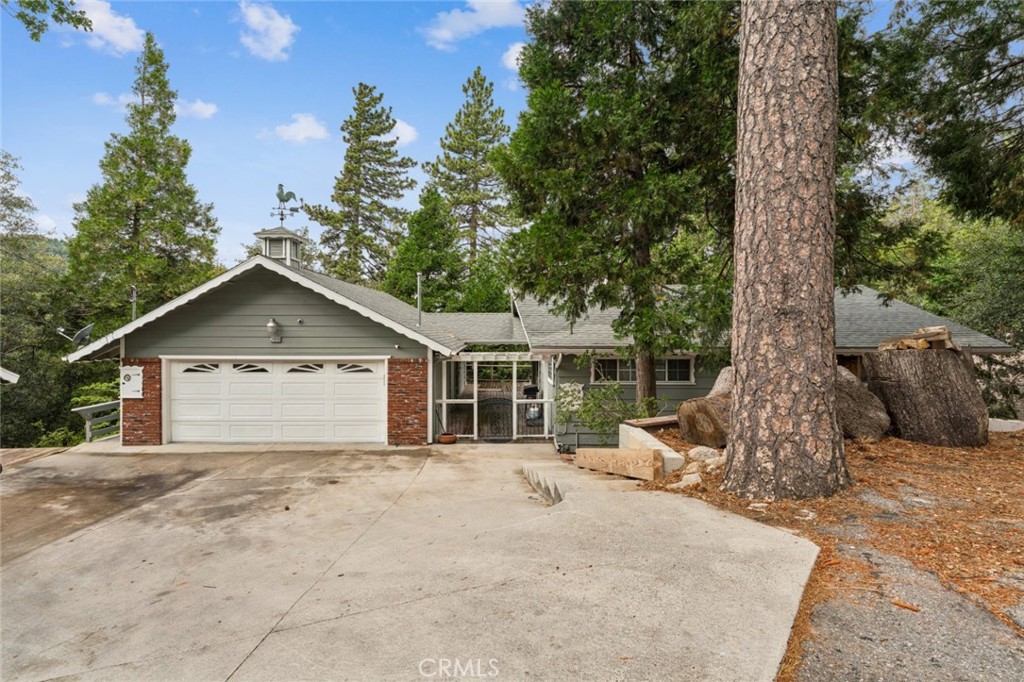 24899 Basel Property Photo 1