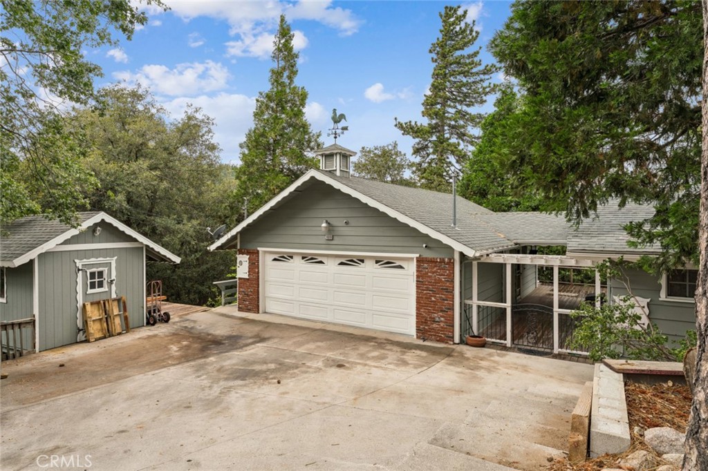 24899 Basel Property Photo 2