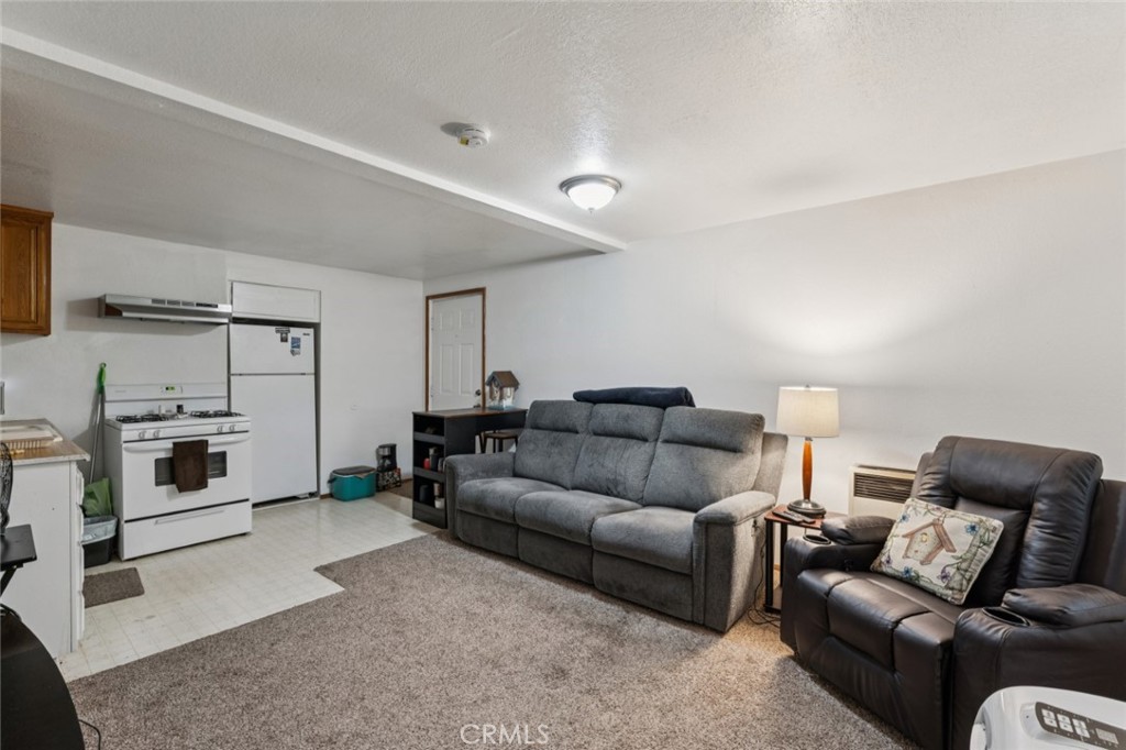 24899 Basel Property Photo 27