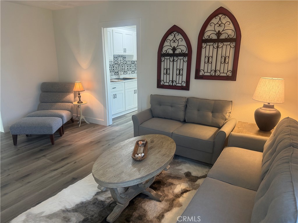 3189 Alameda Court Property Photo 4