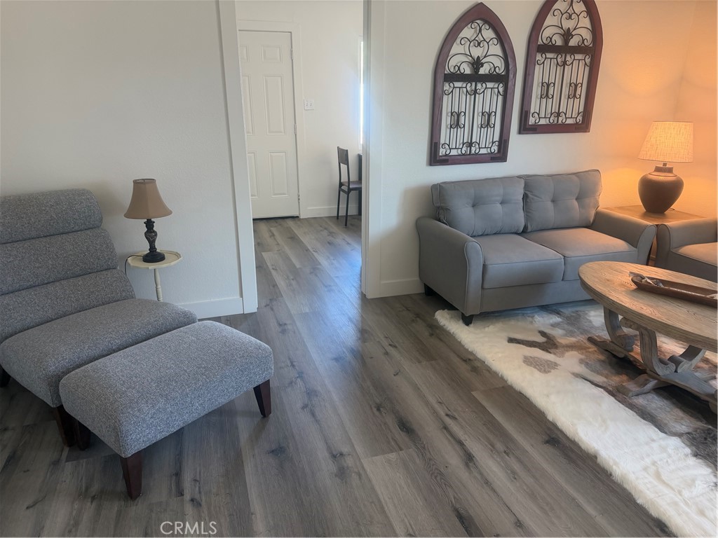 3189 Alameda Court Property Photo 5