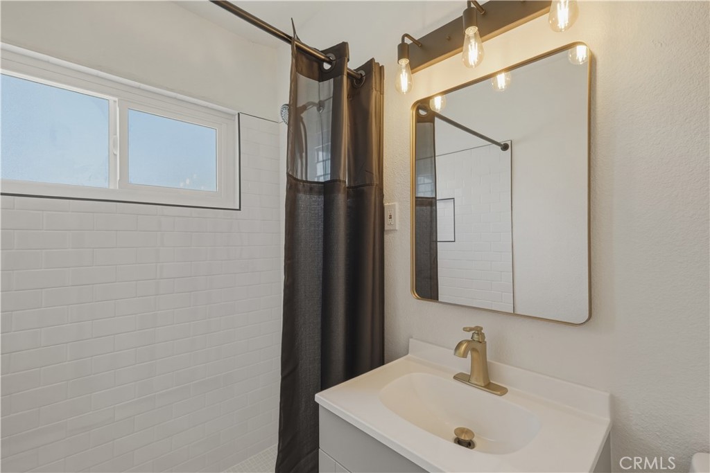 3189 Alameda Court Property Photo 23