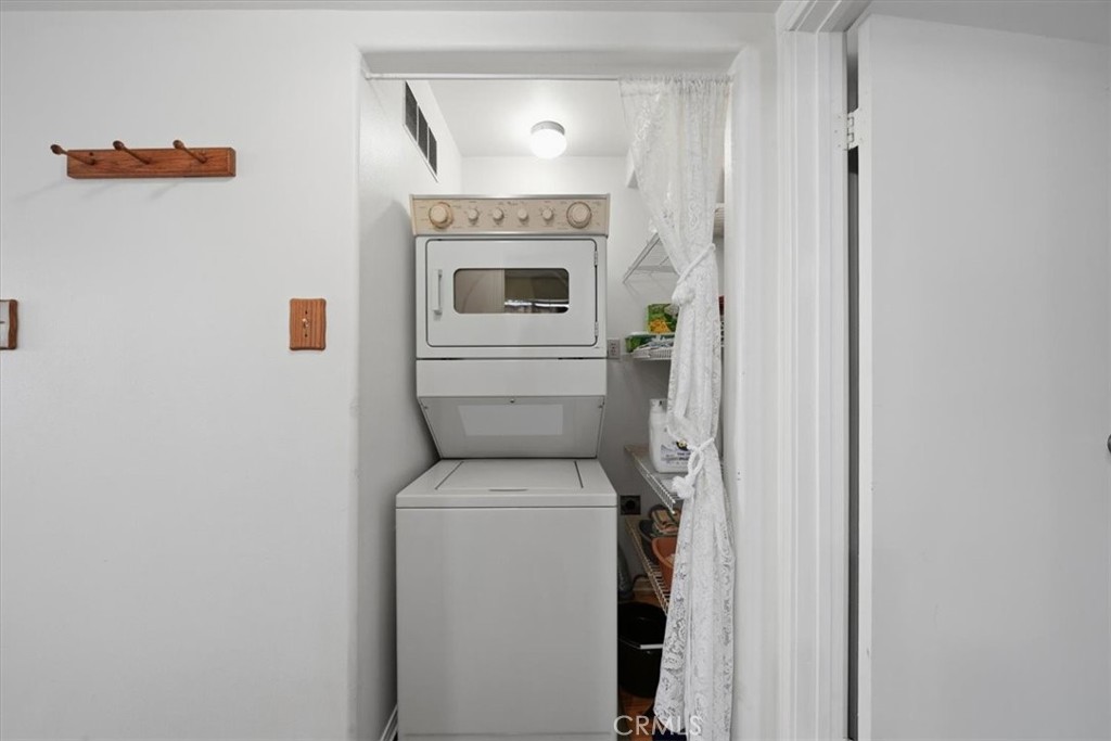 368 Imperial Property Photo 16