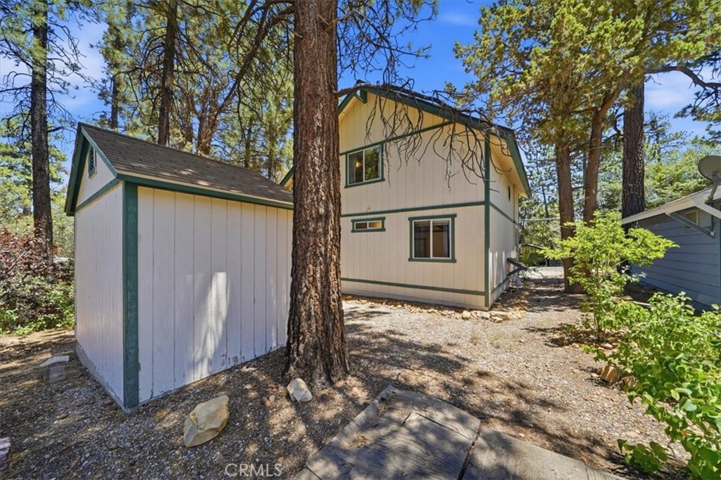 368 Imperial Property Photo 33