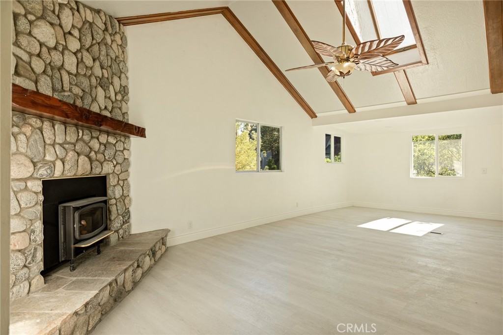 1207 Aleutian Property Photo 2