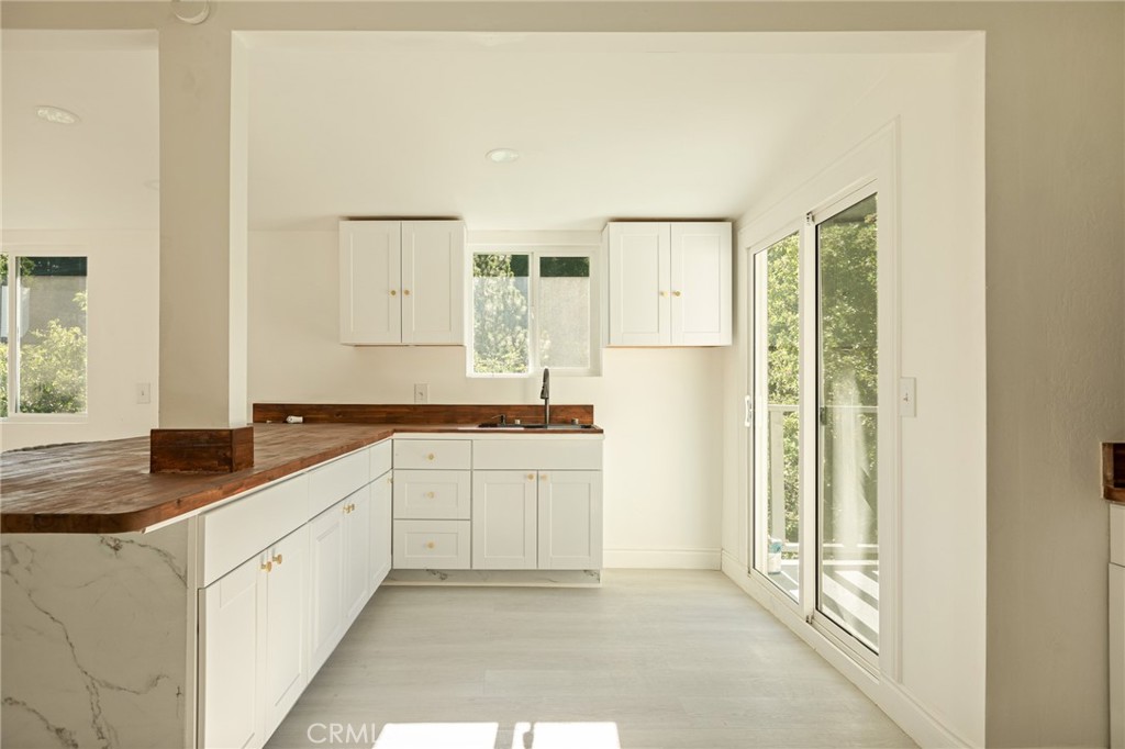 1207 Aleutian Property Photo 14