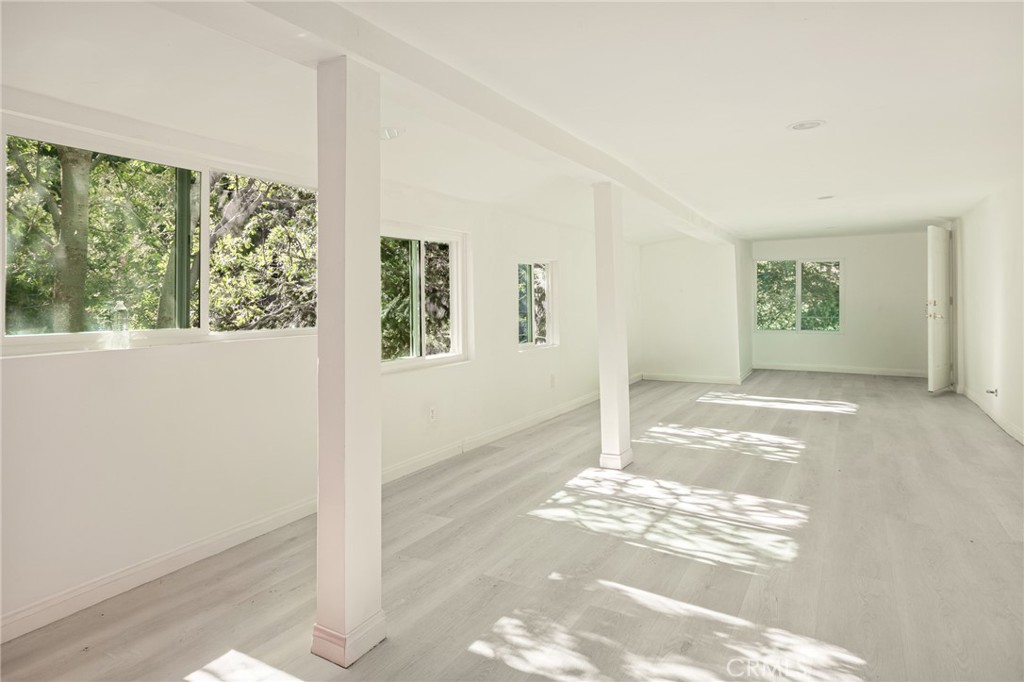 1207 Aleutian Property Photo 35