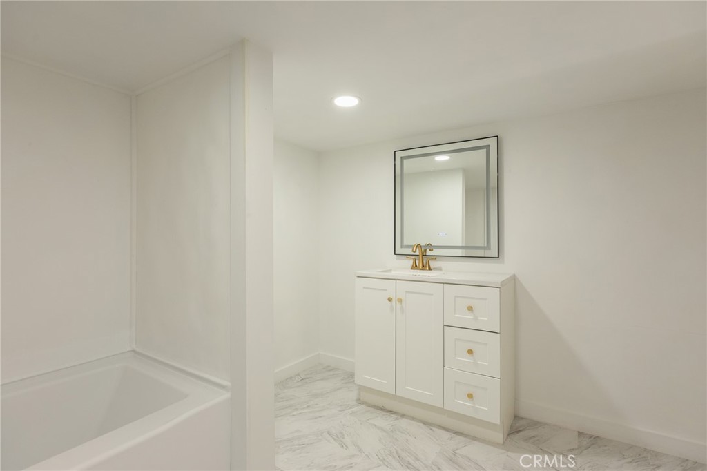 1207 Aleutian Property Photo 37