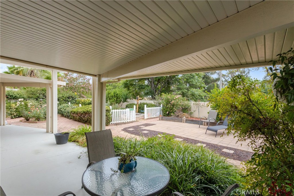 5633 Riviera Property Photo 3