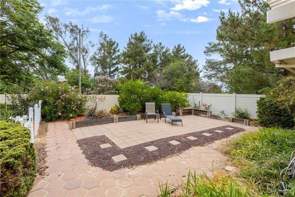 5633 Riviera Property Photo 4