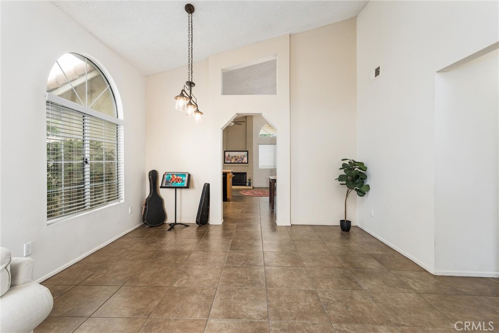 5633 Riviera Property Photo 7