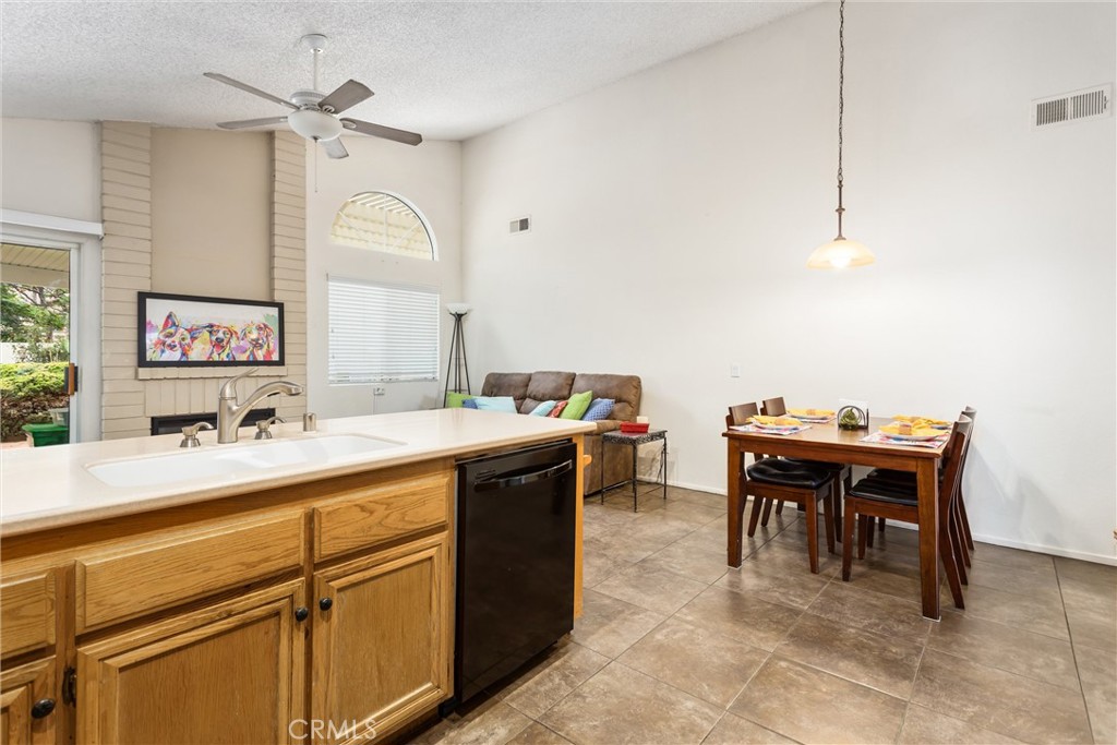 5633 Riviera Property Photo 11