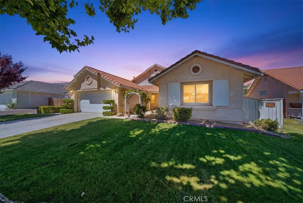 15636 Amber Pointe Property Photo 1