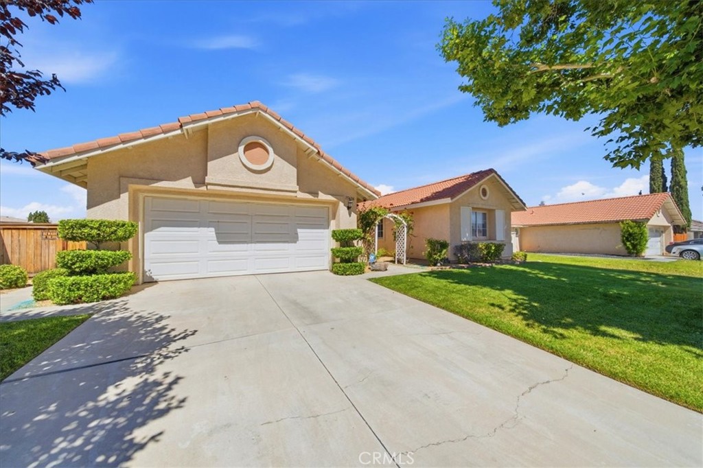 15636 Amber Pointe Property Photo 4