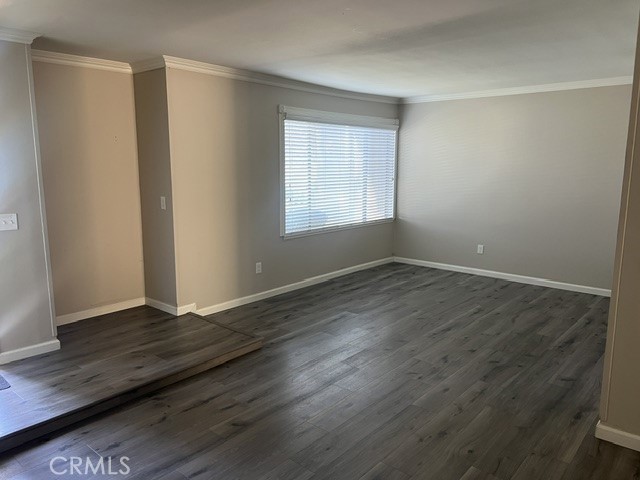 1464 Camelot Drive Property Photo 4