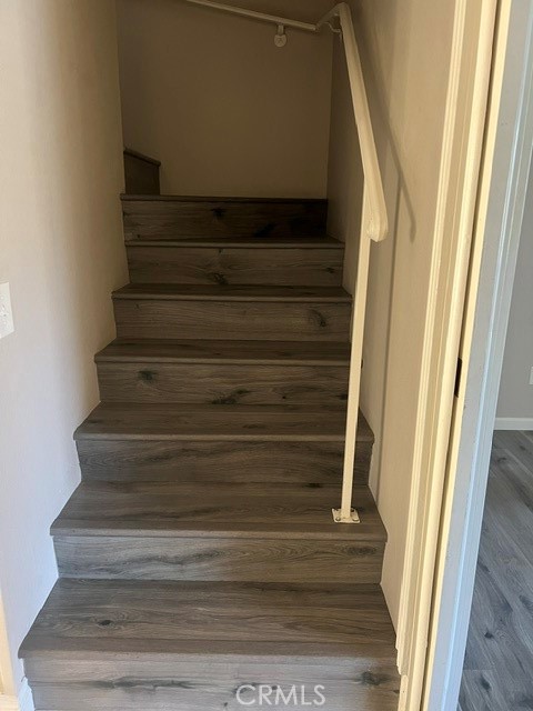 1464 Camelot Drive Property Photo 8
