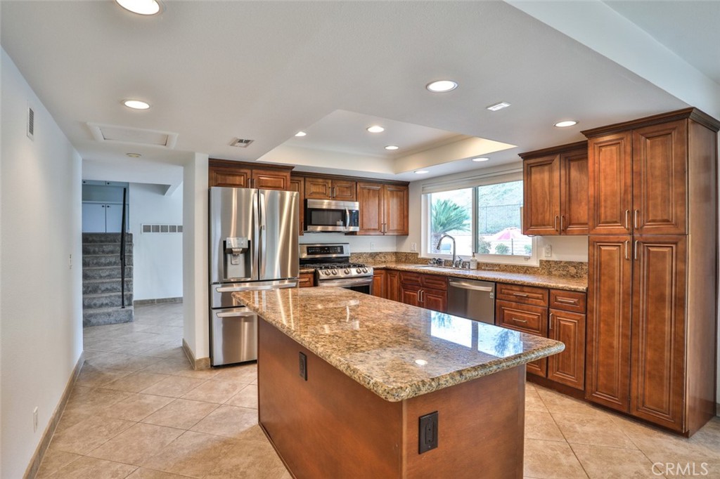 1483 Greenbriar Avenue Property Photo 8