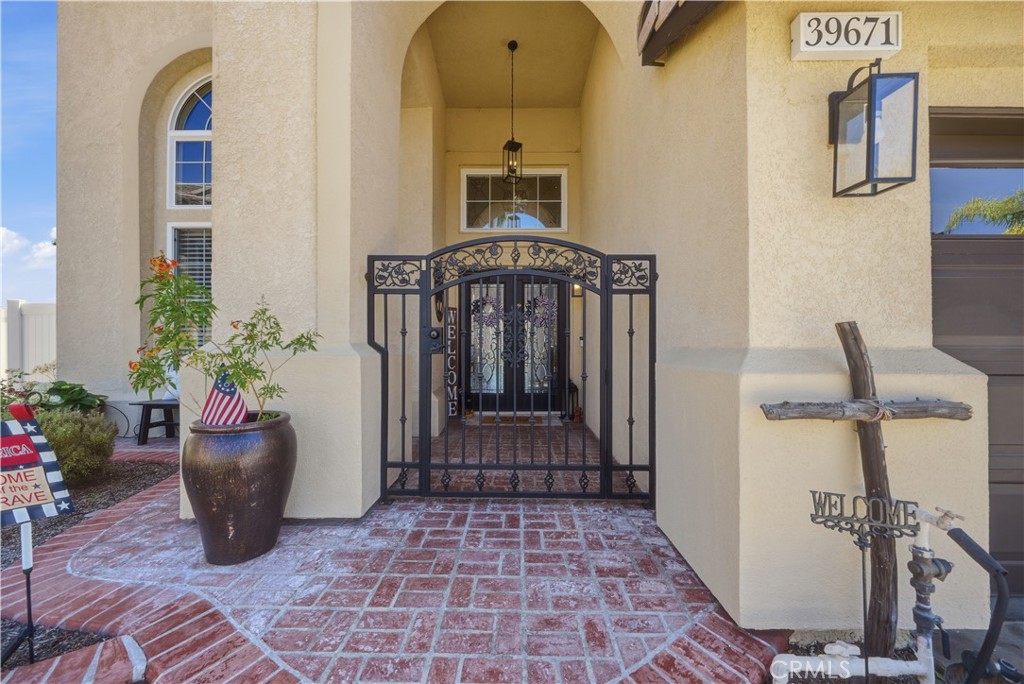 39671 Chardonnay Property Photo 3