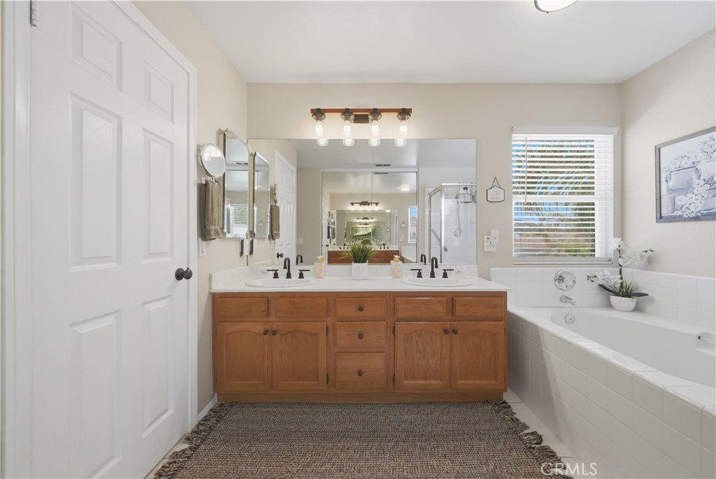 39671 Chardonnay Property Photo 29