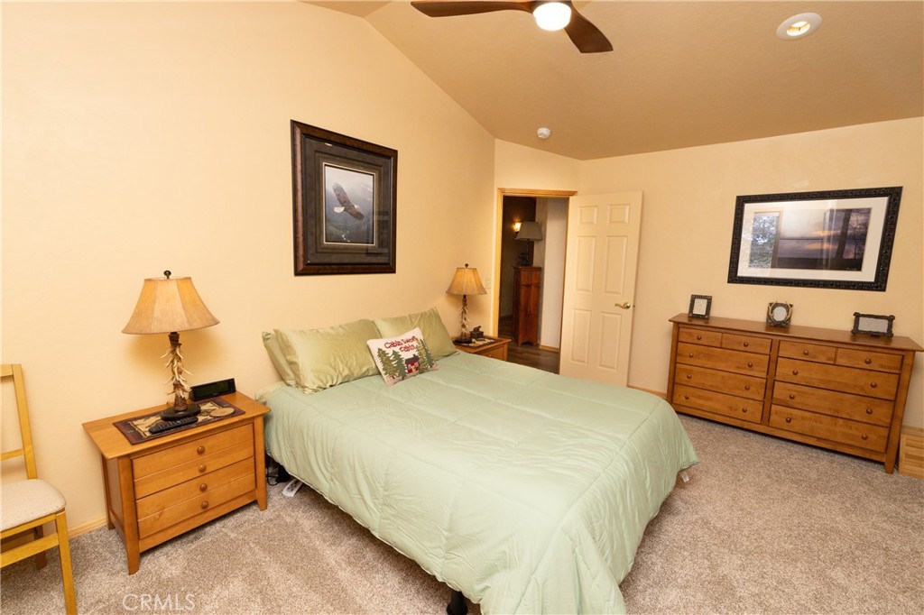 617 Villa Grove Property Photo 15