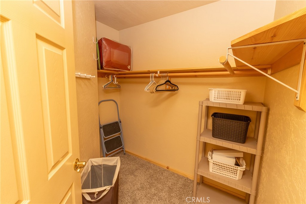 617 Villa Grove Property Photo 20