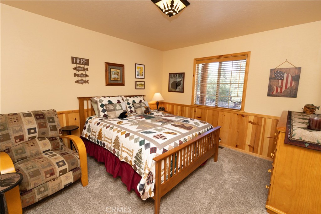 617 Villa Grove Property Photo 22