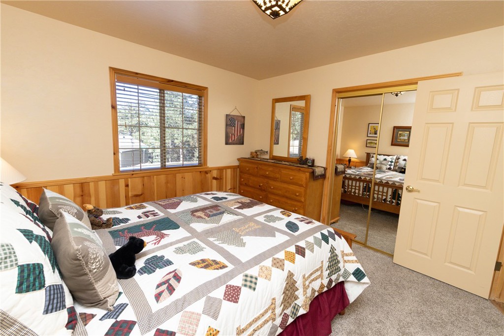 617 Villa Grove Property Photo 23