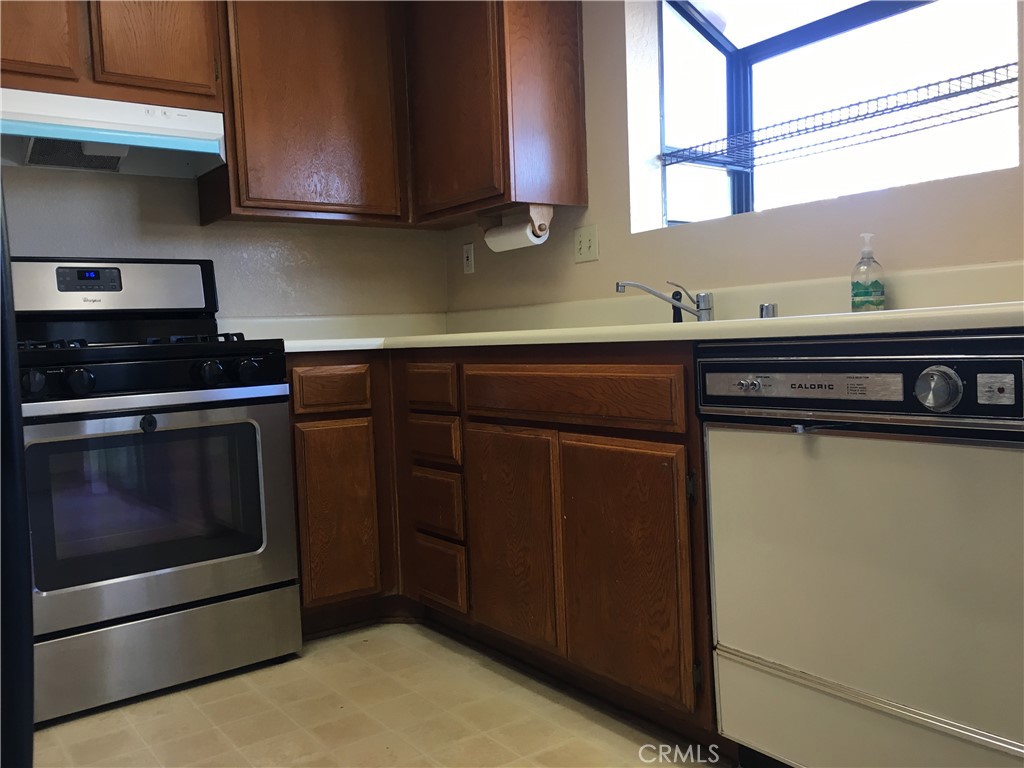 2030 Bon View Property Photo 5