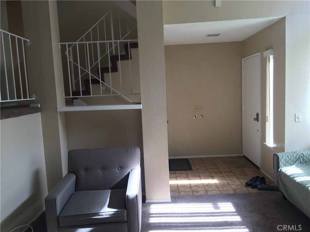 2030 Bon View Property Photo 8